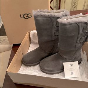 Ugg Allegra Bow II grey boots.